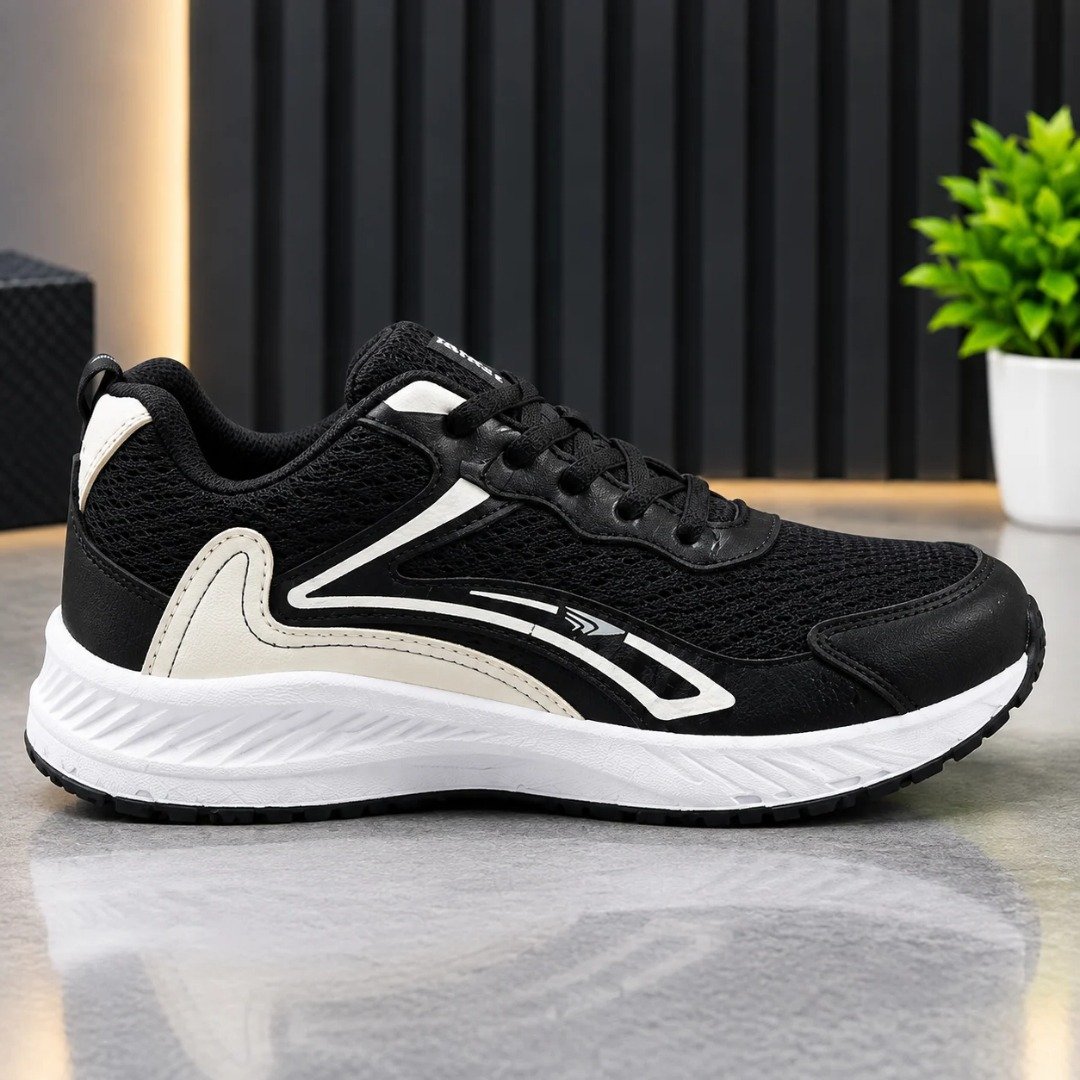 MAAUVERSE Urban Premium Footwear Model 09